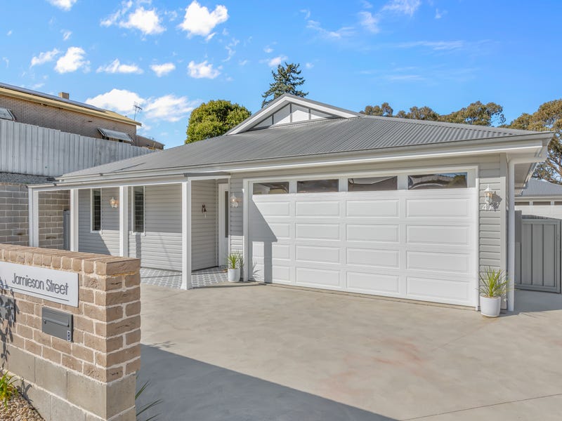 Real Estate & Property for Sale in Port Fairy, VIC 3284 (+3 locations