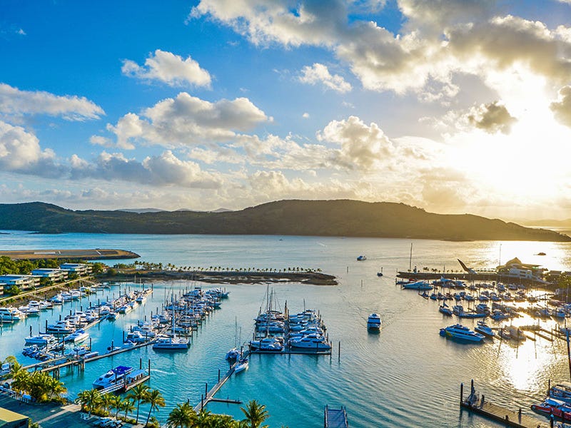 yacht harbour tower hamilton island for sale