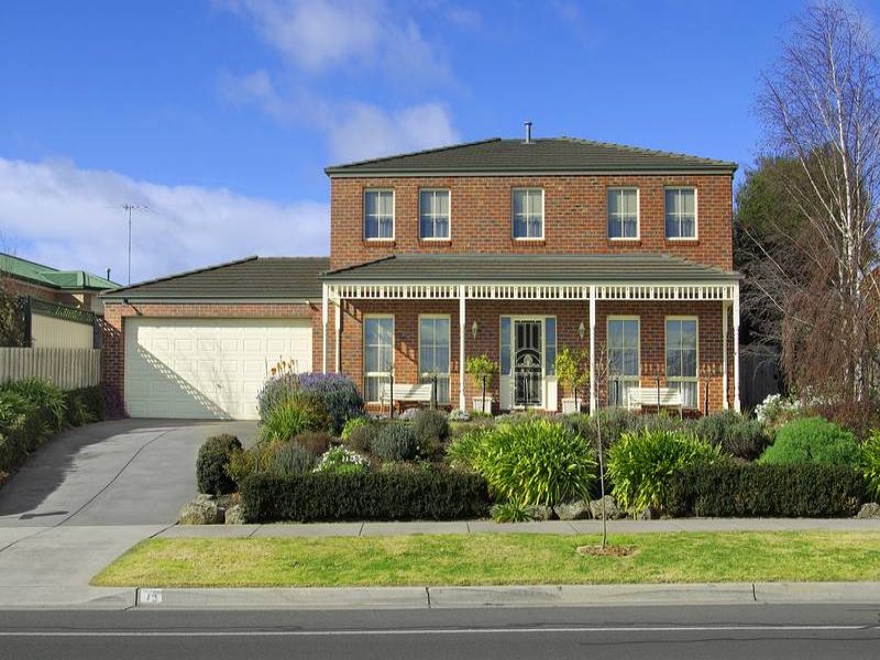 75 Meadowvale Drive, Grovedale, VIC 3216