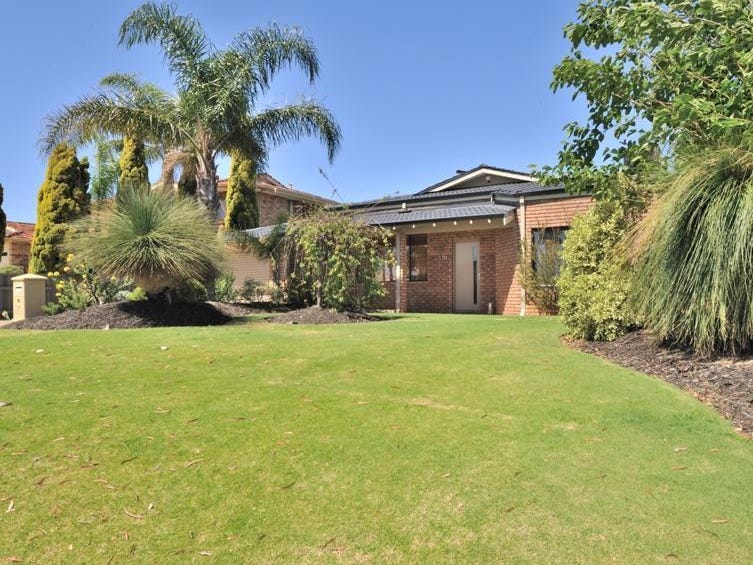 21 Dalton Crescent, Kingsley, WA 6026 Property Details