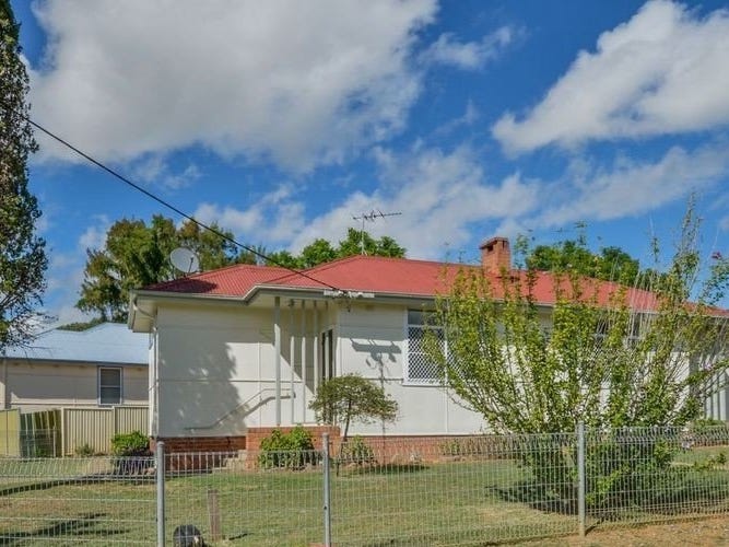 12A Thompson Cres, South Tamworth, NSW 2340