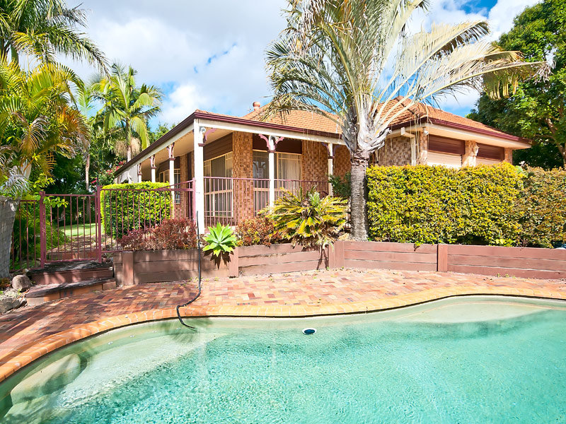 3 Hampshire Close, Highland Park, Qld 4211