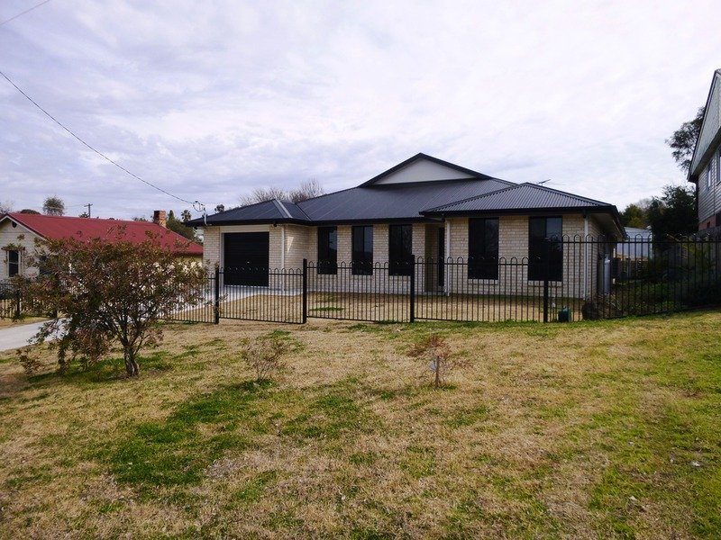 64 King Street, Inverell, NSW 2360 Property Details