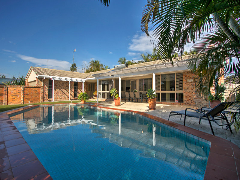 12 Elgin Crescent, Sorrento, Qld 4217 Property Details