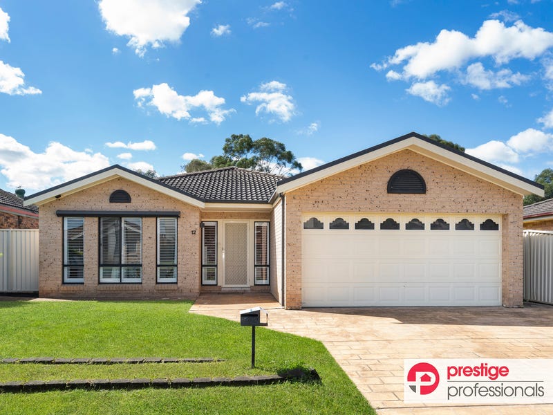 12 Collie Court, Wattle Grove, NSW 2173