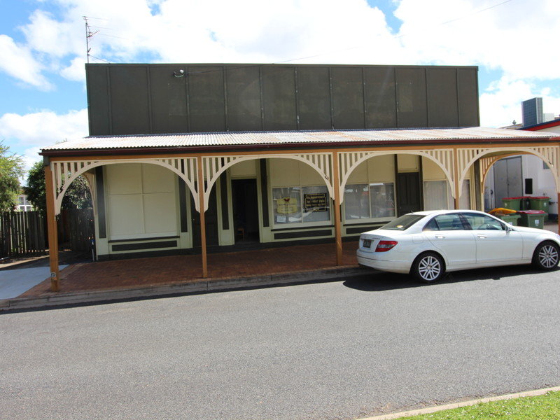 4 Edward Street, Clifton, Qld 4361 Property Details