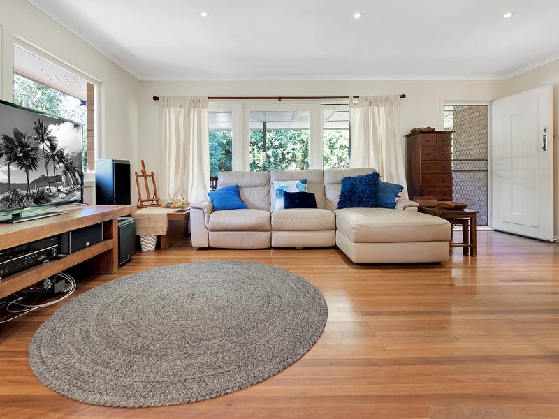 2 Praeger Street, Chapel Hill, QLD 4069 2 Praeger Street, Chapel Hill, QLD 4069