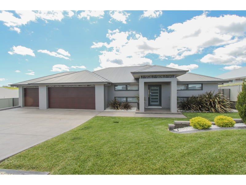 32 Cheviot Drive, Kelso, NSW 2795 Property Details