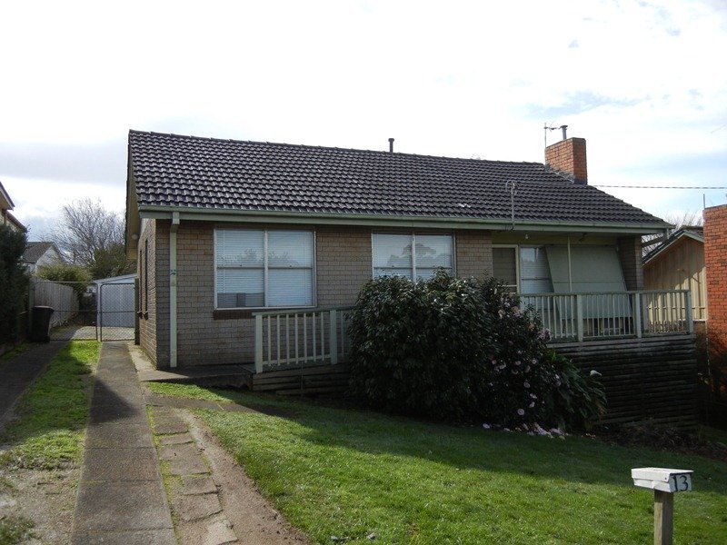 13 Bertram Street, Drouin, VIC 3818