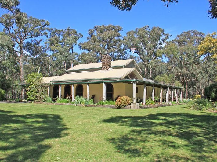 156 Walkers Road, Woodend, VIC 3442