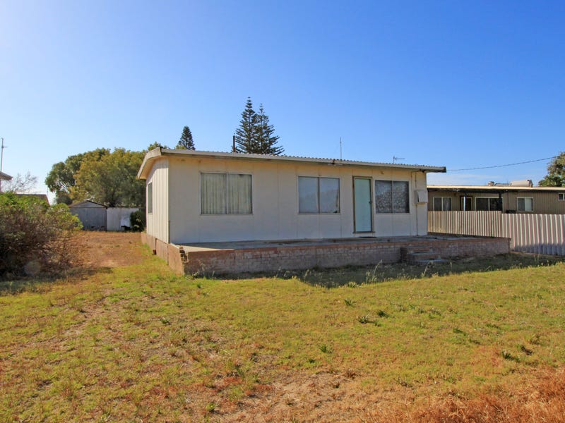 9 Drummond Circus, Cervantes, WA 6511 Property Details