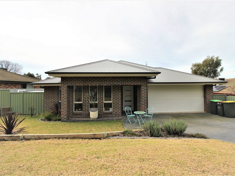 151 Hurley Street, Cootamundra, NSW 2590