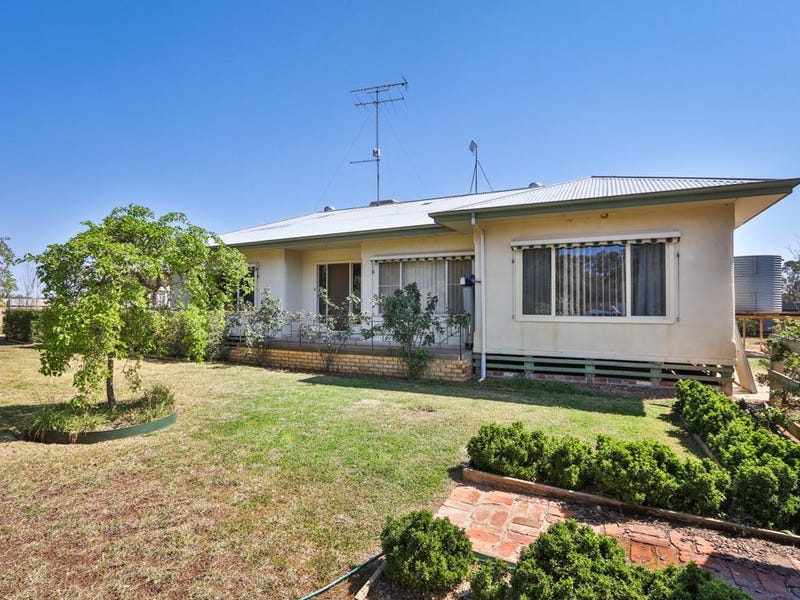 83a Bridge Road, Buronga, NSW 2739 Property Details