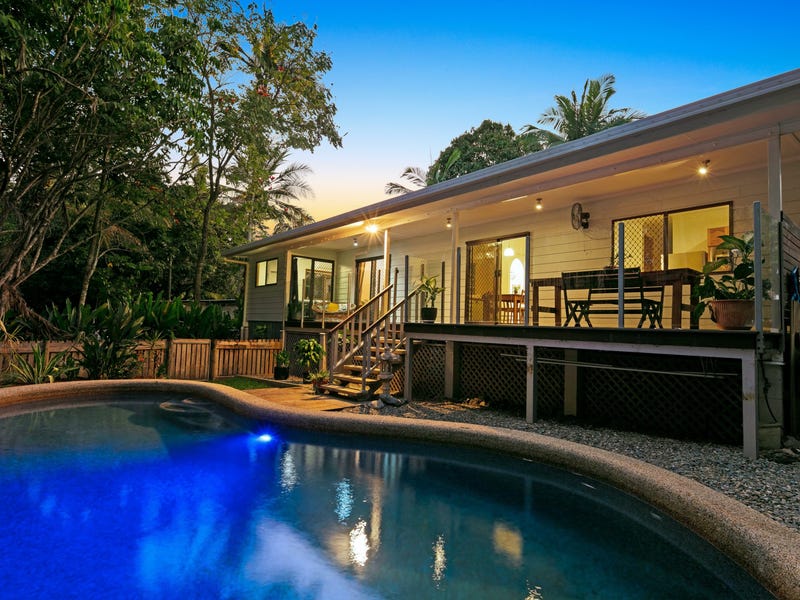 16 Bradford Street, Whitfield, Qld 4870 Property Details