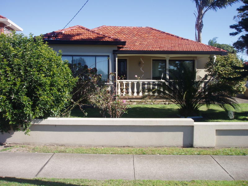 233 West Botany Street, Banksia, NSW 2216 Property Details