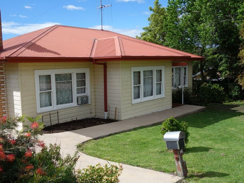 18 Tennyson Street, Orbost, Vic 3888 Property Details