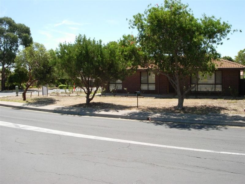 2 Rothschild Street, Woodcroft, SA 5162 Property Details