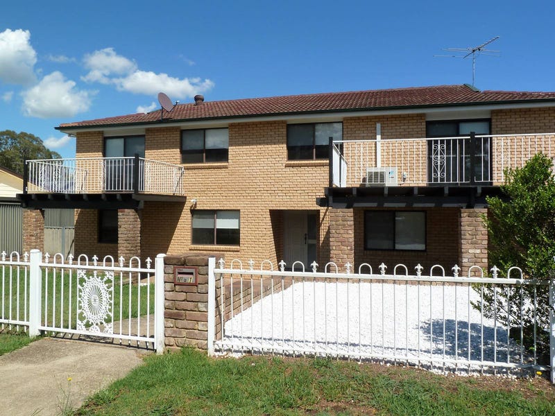 1 Mustang Avenue, St Clair, NSW 2759