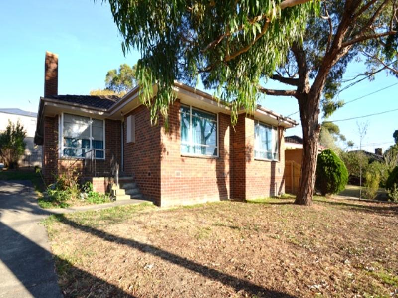 57 Pinehills Drive, Greensborough, VIC 3088