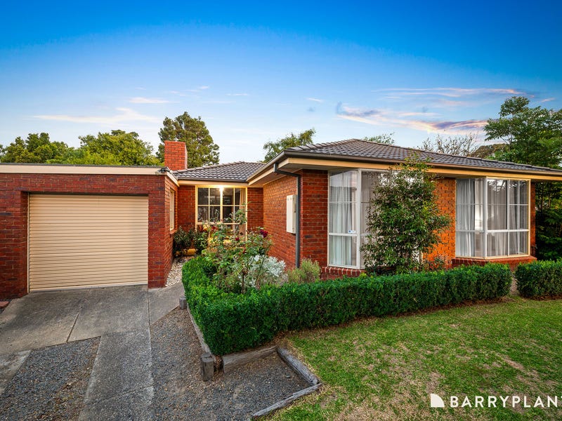 4 Hood Court, Berwick, Vic 3806 - Property Details