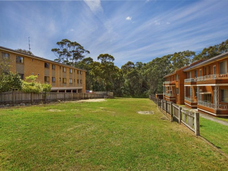 3 Gilmore Street, West Wollongong, NSW 2500