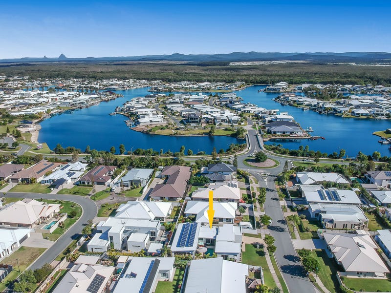 10 Whitehaven Way, Pelican Waters, QLD 4551