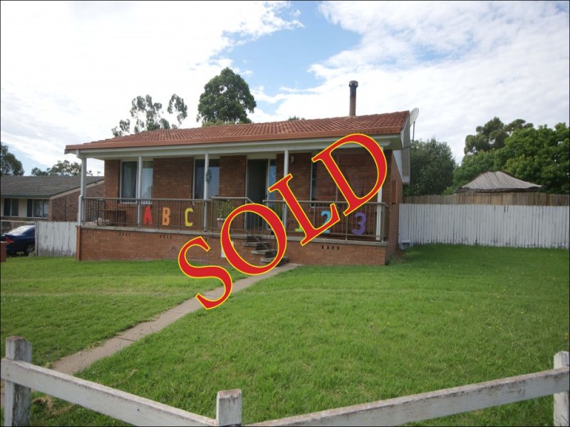 11 See Avenue, Armidale, NSW 2350 Property Details