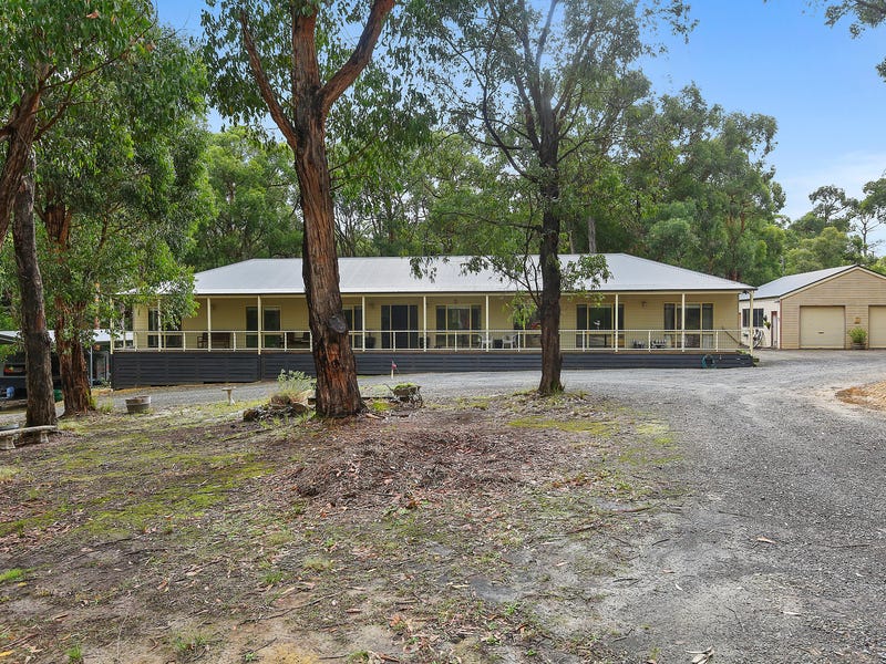 35 Bundaleer Road, Wesburn, Vic 3799 Property Details