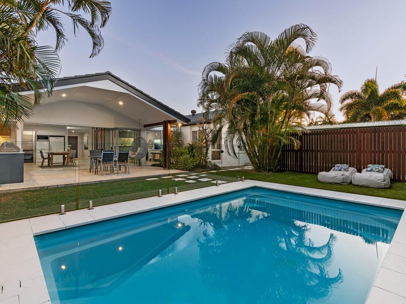 Real Estate & Property for Auction in Mermaid Beach, QLD 4218 (+1