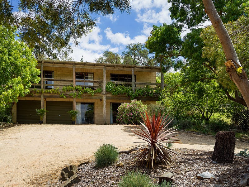 91 Gingell Street, Castlemaine, Vic 3450 Property Details