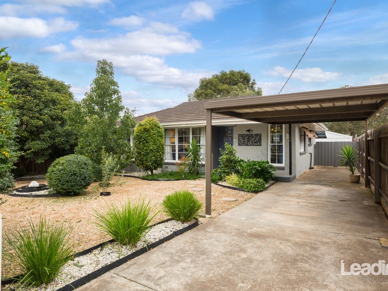 39 Melba Avenue, Sunbury, Vic 3429 Property Details