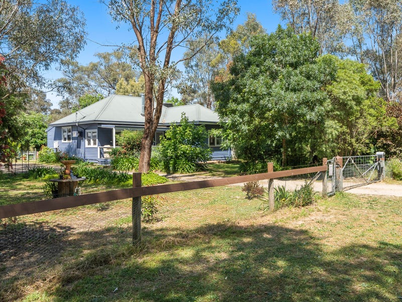 17 Goomalibee Road, Benalla, Vic 3672 Property Details