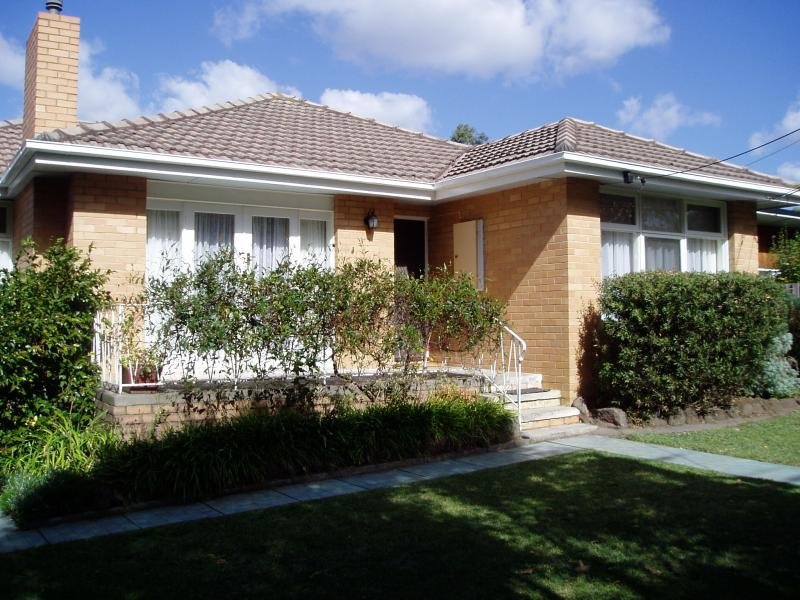 10 Berry Avenue, Mitcham, VIC 3132