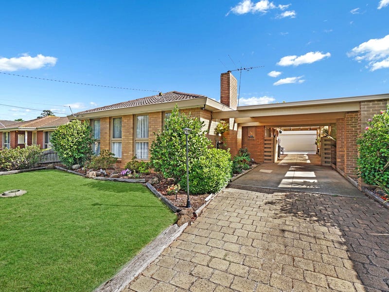 32 Burleigh Road, Melton, Vic 3337 Property Details