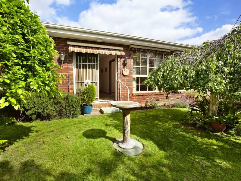 1/10 Johnston Street, Ashburton, Vic 3147 Property Details