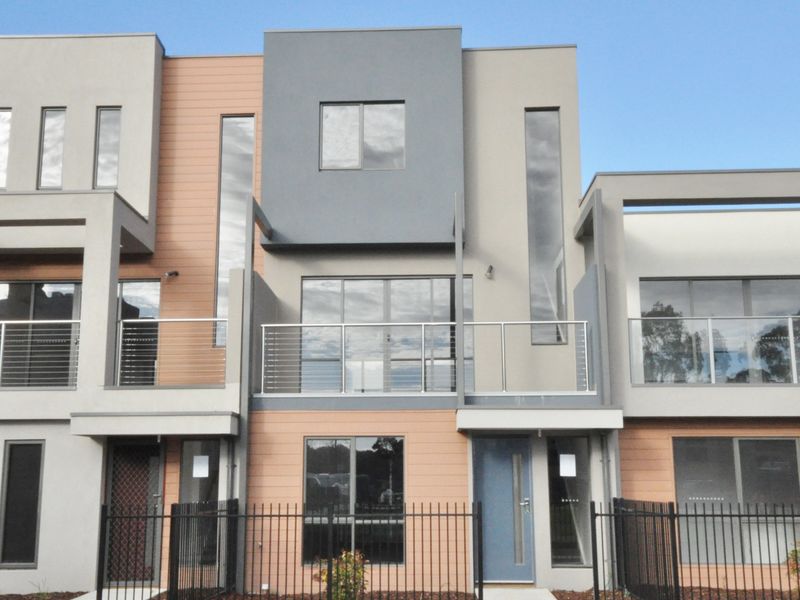 22 Lithgow Way, Mooroolbark, VIC 3138