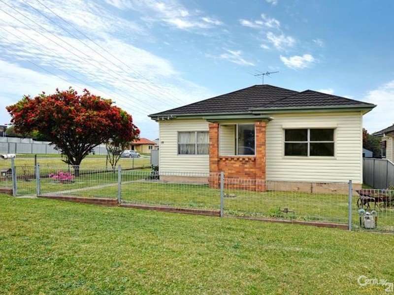 18 Casey Street, Gateshead, NSW 2290 Property Details