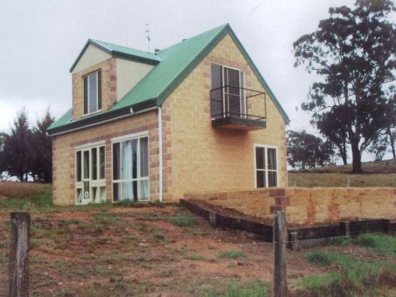 321 Long Swamp Road, Greenwich Park, NSW 2580