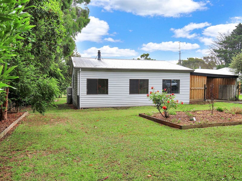 16 Whitelaw Street, Meeniyan, VIC 3956