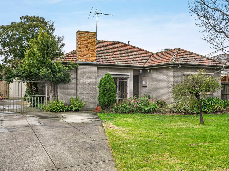 32 Roland Avenue, Strathmore, VIC 3041