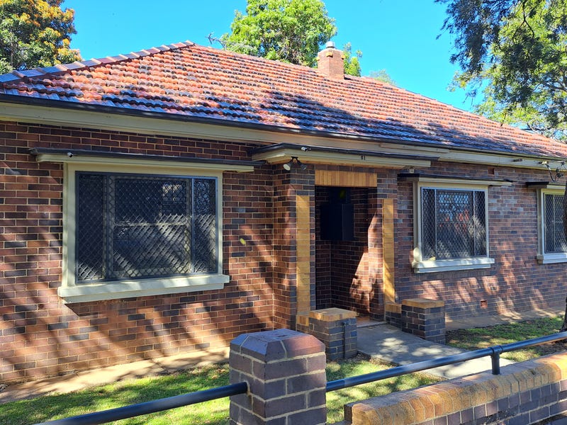 51 Fitzroy Street, East Tamworth, NSW 2340