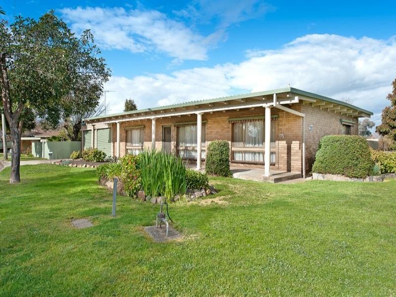 330 Balston Street, Lavington, NSW 2641