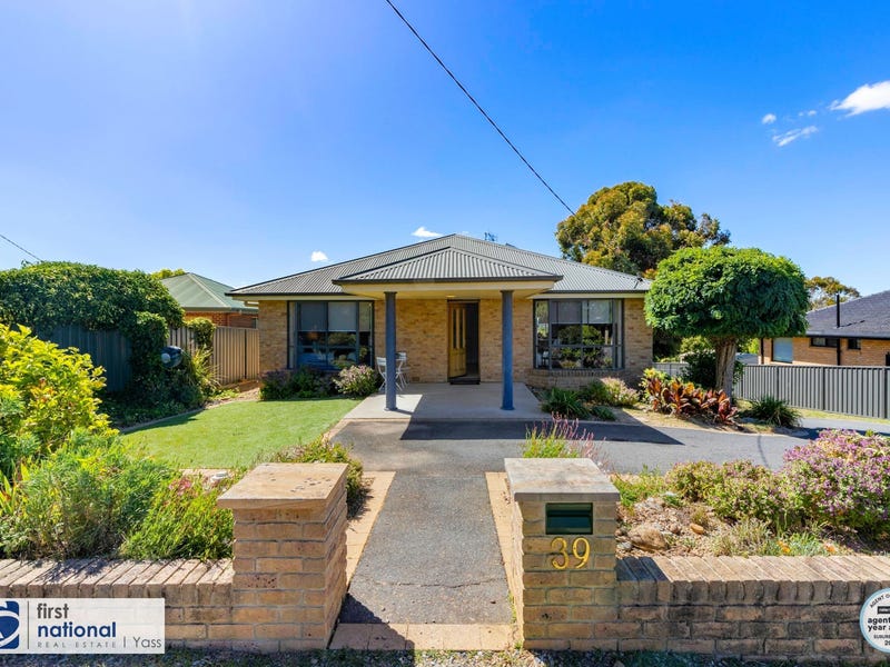 39 MacDonald Street, Yass, NSW 2582 House for Sale