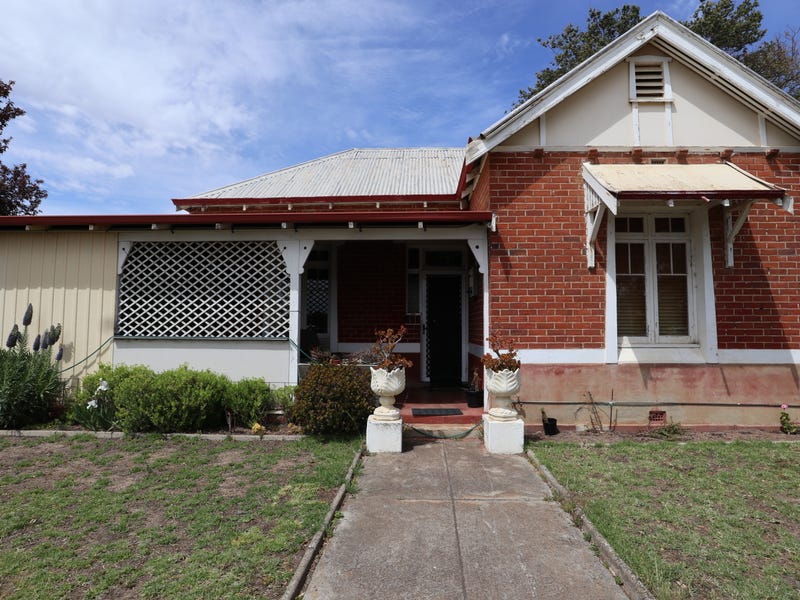 9 Clayton Road, Narrogin, WA 6312 Property Details