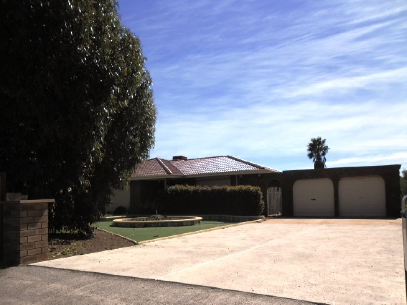 11 Piping Lane, Woorree, WA 6530 Property Details