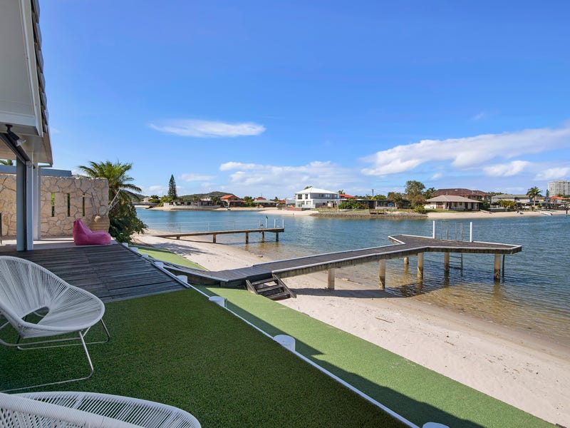 142 Mallawa Drive, Palm Beach, QLD 4221