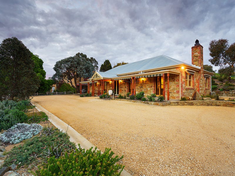 27 Duke Street, Castlemaine, Vic 3450 Property Details