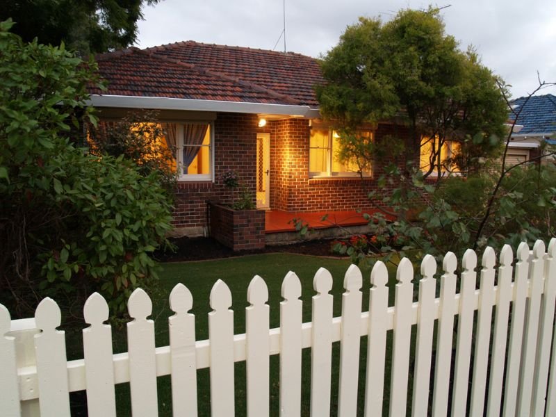 33 Bruce Street, Nedlands, WA 6009