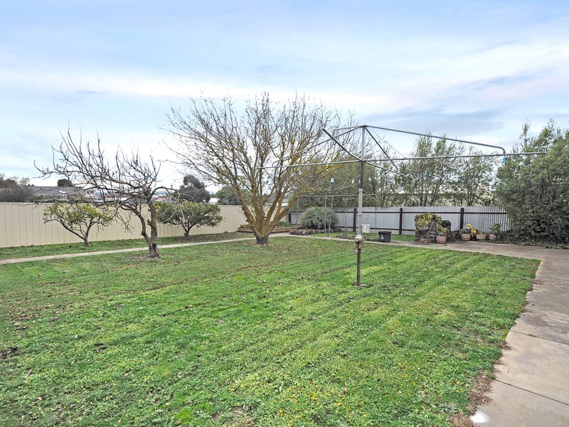 54 Moore Street, Ararat, VIC 3377
