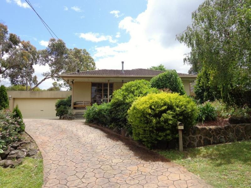 1 Panorama Drive, Croydon North, VIC 3136